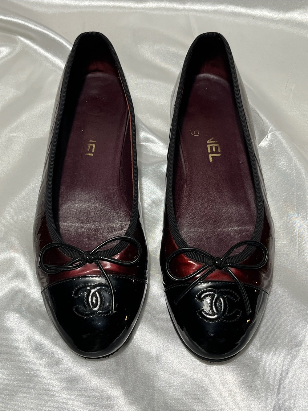 CHANEL Two-Tone Burgundy and Black Cap-Toe Ballerinas